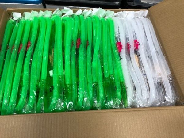 Shishaology 100 pcs disposable plastic hose, 2 mouth tips, 1 x Grommet with each hose